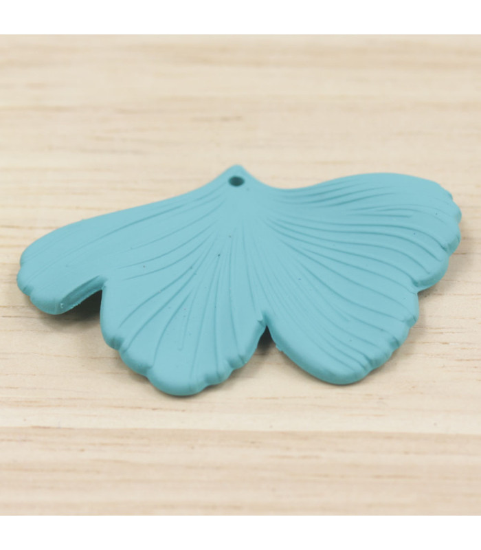 Pendentif Feuille Gingko en acrylique mat bleu turquoise profil