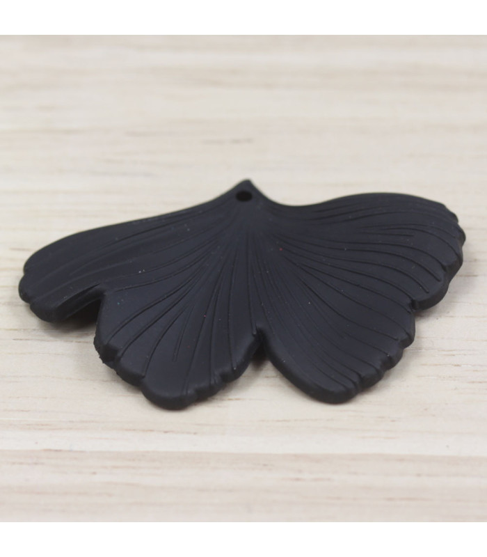 Pendentif Feuille Gingko en acrylique mat noir profil