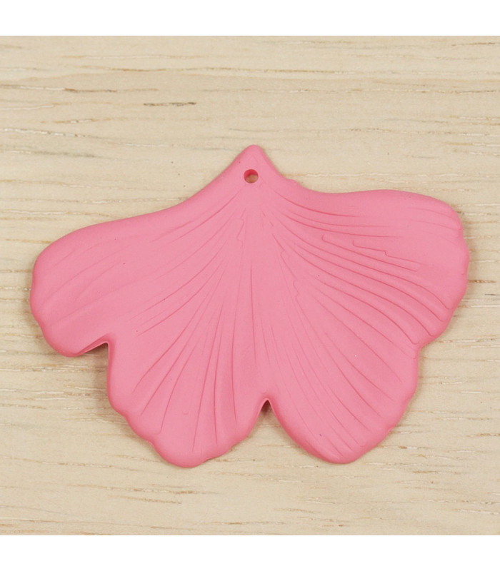 Pendentif Feuille Gingko en acrylique mat vieux rose