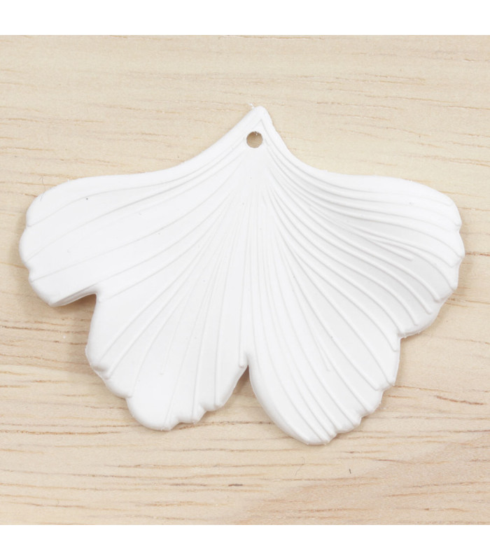 Pendentif Feuille Gingko en acrylique mat blanc