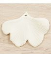 Pendentif Feuille de Gingko en Acrylique - 45x30mm - Beige Effet Mat