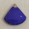 Sequin Émaillé triangle arrondi Bleu violet - 12x12mm