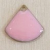 Sequin Émaillé triangle arrondi Rose clair - 12x12mm