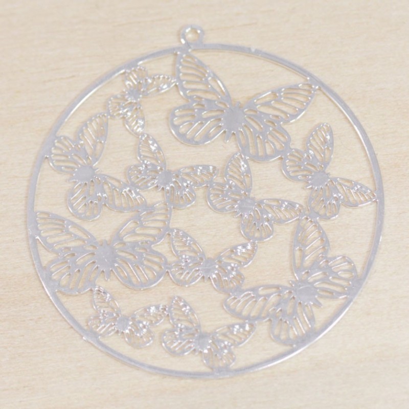 Breloque Laser Cut rond papillons argenté