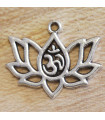 Breloque - Ohm dans Fleur de Lotus - 20x15mm - Argenté Foncé