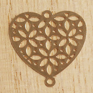 breloques laser cut theme coeurs, plumes, zen